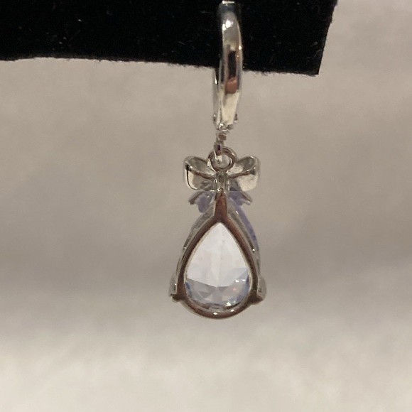 NWOT - Sterling Silver Pear Shaped CZ Bow Necklace, Pendant & Earrings Set - Picture 11 of 14